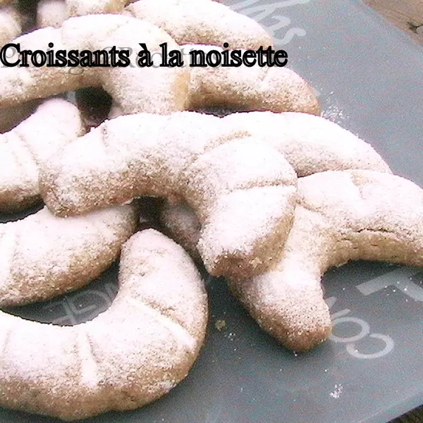 Croissants De Lune Sabl S Noisette Recette I Cook In Guy Demarle