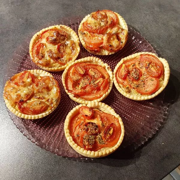 Tartelettes à la tomate et roquefort Guy Demarle