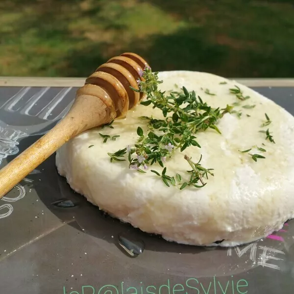 Fromage Frais De Vache Fleur De Thym Miel Au I Cookin Recette I