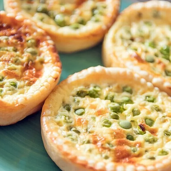 Quiches Petits Pois Bacon Ail Et Fines Herbes Sans I Cook In Guy