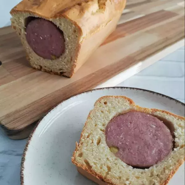 CAKE SAUCISSON BRIOCHÉ 