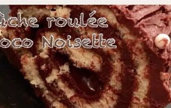 Recette : Bûche de Noël aux noisettes 🎄 - Grand Fermage