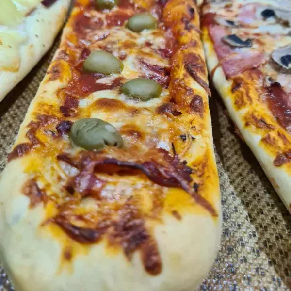 pizzas baguettes