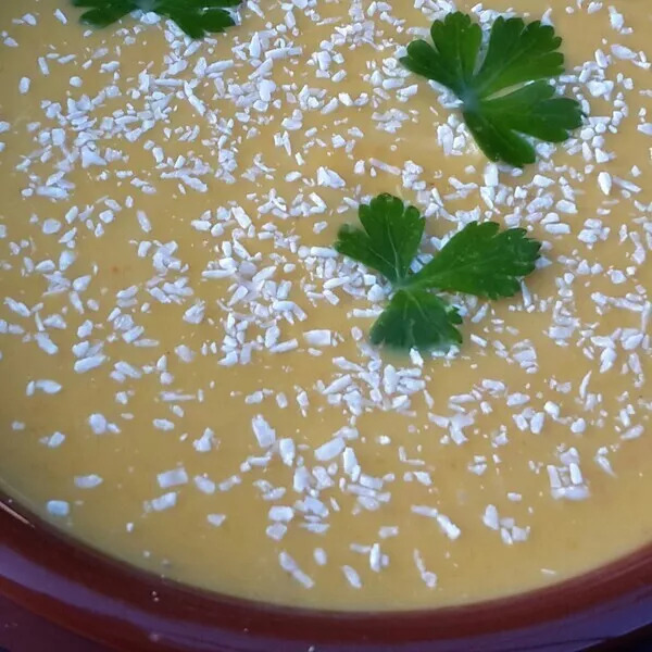 Recette soupe de moules au curry - Marie Claire