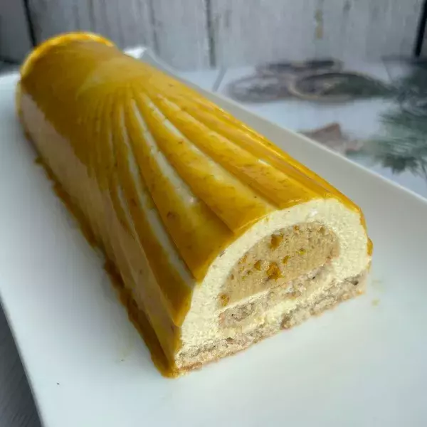 Bûche Mirabelles Miel