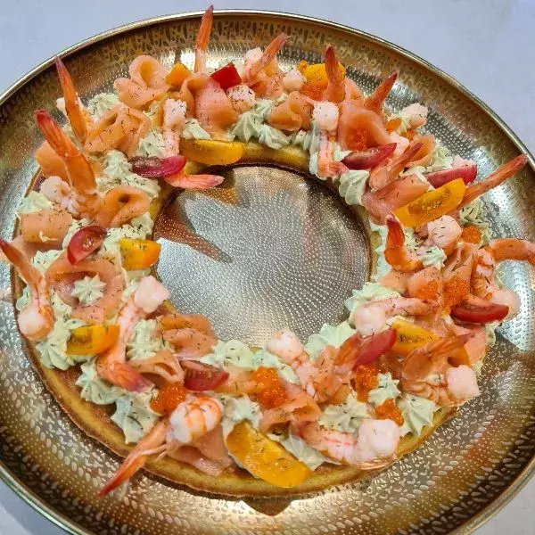 Couronne saumon fumé, crevettes et avocat