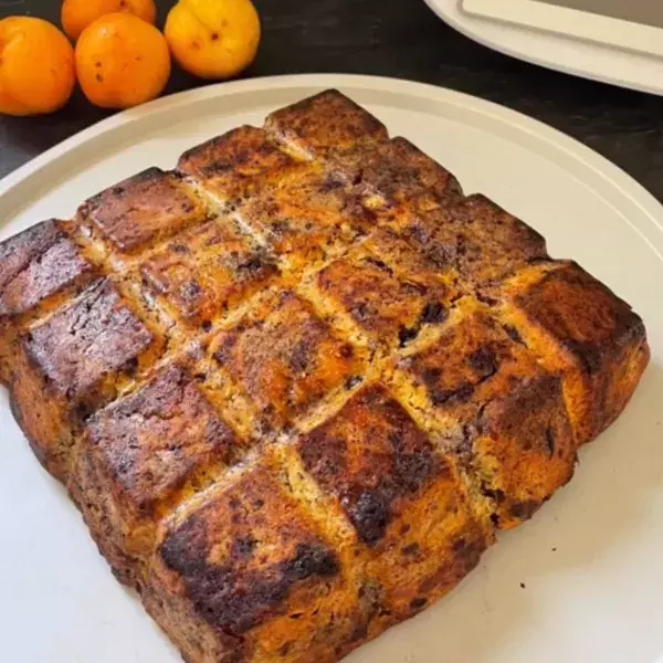 Cake aux pépites de chocolat et aux abricots